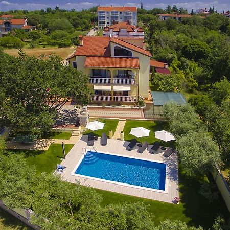 Apartments Catic Umag Exterior photo