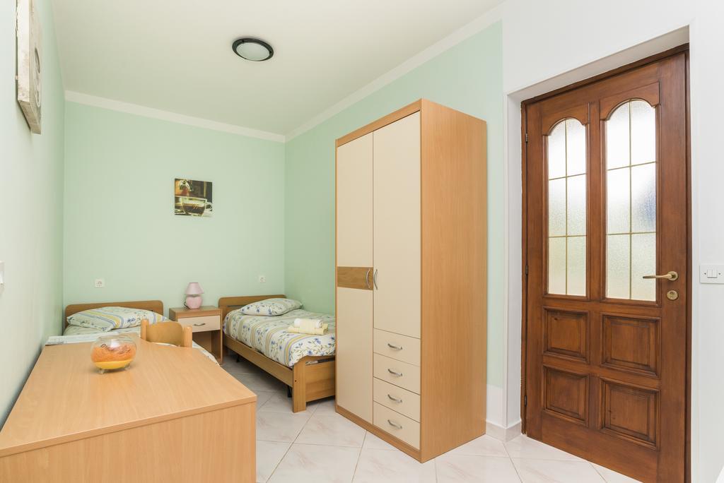 Apartments Catic Umag Exterior photo