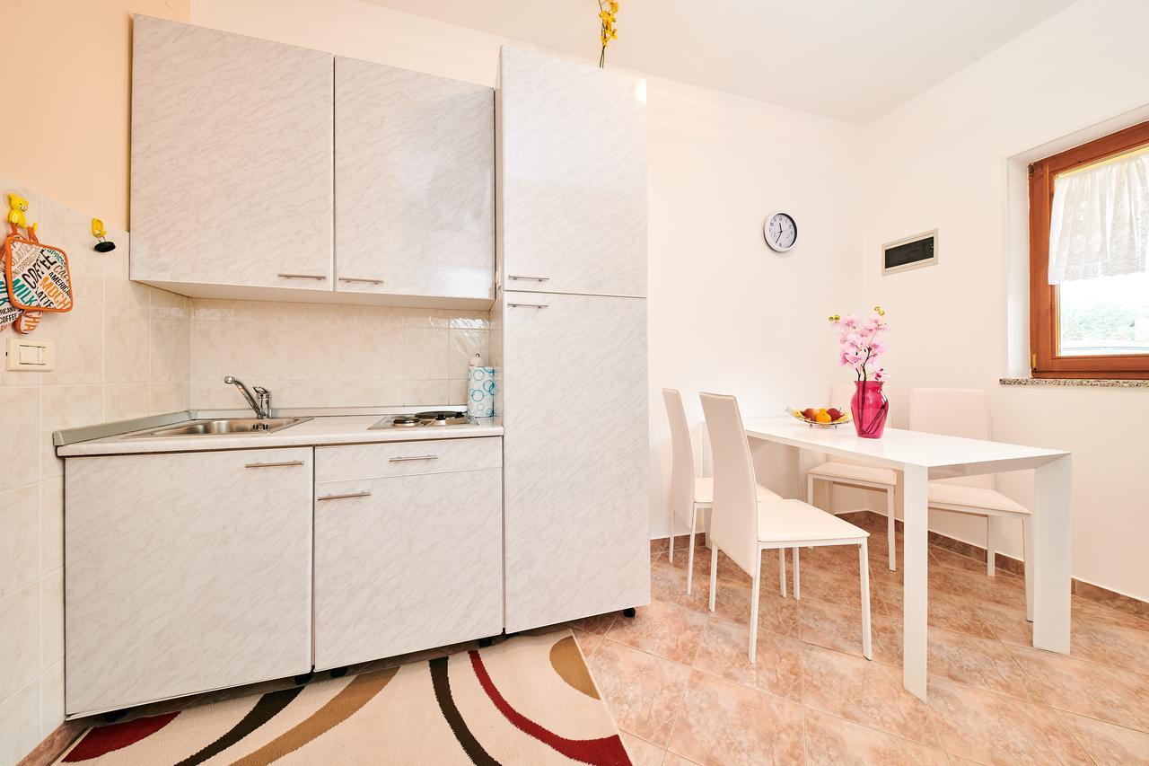 Apartments Catic Umag Exterior photo